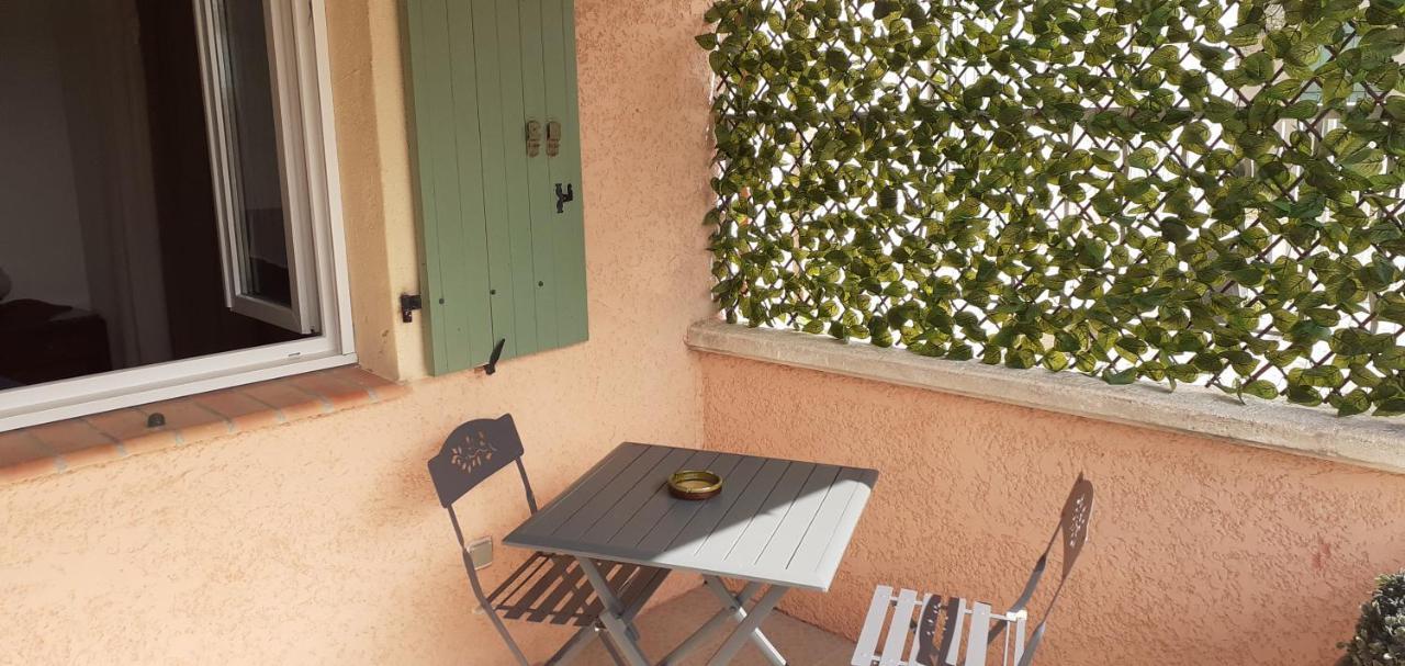 Bernis Maisonnette Au Pied De La Garrigueヴィラ エクステリア 写真